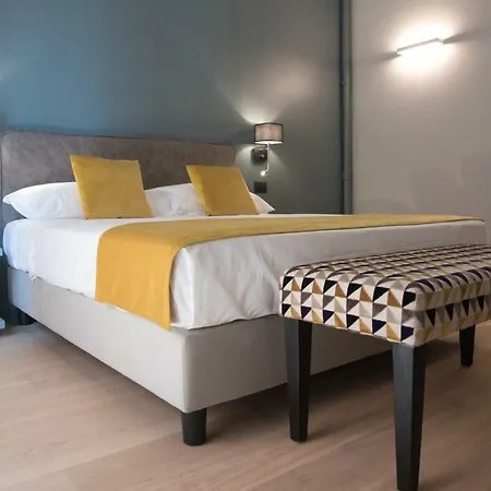 Πανσιόν Domus Alberico 4*