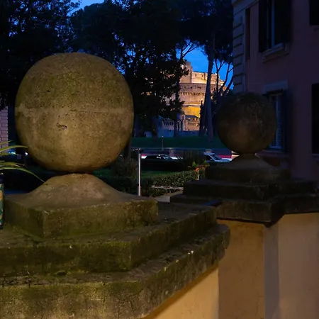 Domus Alberico Guest house 2*