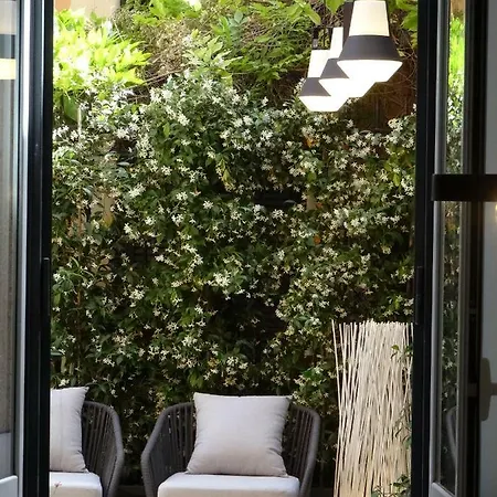 Guest house Domus Alberico