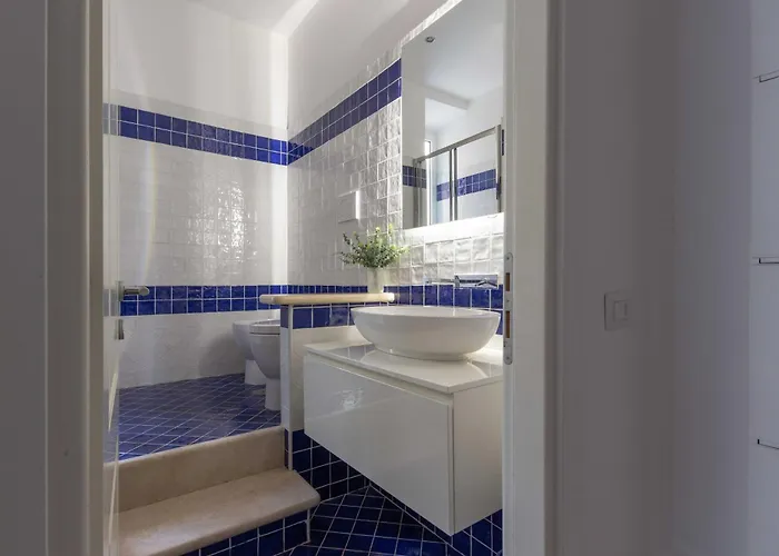 Domus Alberico בית הארחה