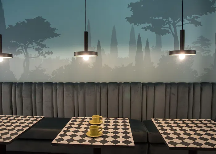 Domus Alberico בית הארחה