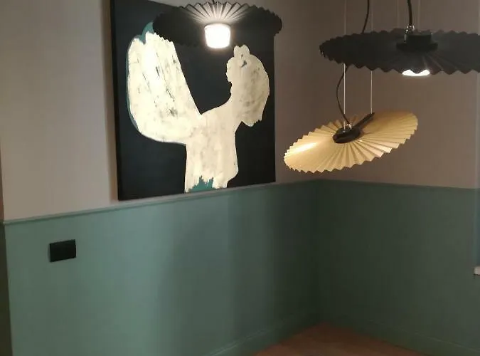 Domus Alberico בית הארחה 4*