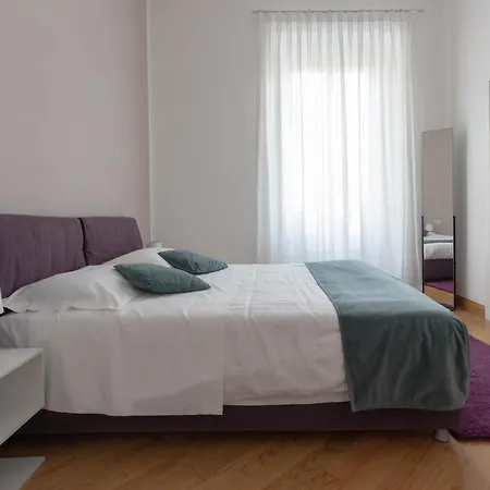 Guest house Domus Alberico